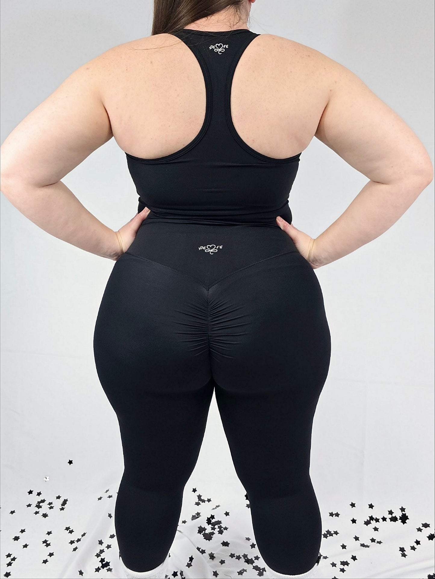 ESSENTIAL SCRUNCH LEGGINGS