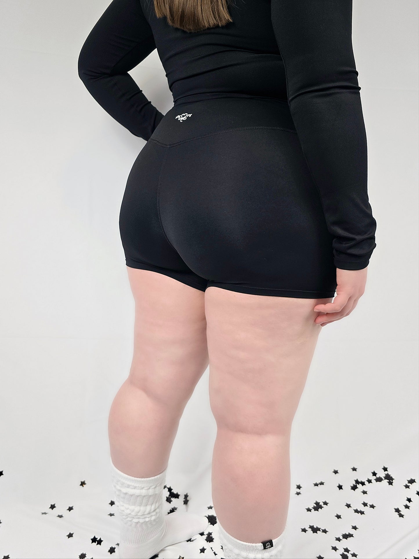 ESSENTIAL SHORTS